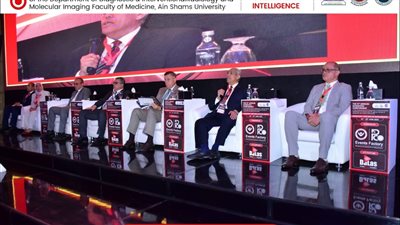 رئيس جامعة عين شمس يفتتح فعاليات المؤتمر العلمي السنوي الثامن لقسم الأشعة التشخيصية 