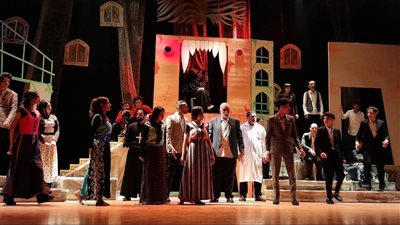 ثقافة الغربية تكرم أبطال العرض المسرحي 