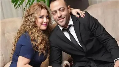 التفاصيل الكاملة لطلاق تامر عاشور وسمر أبو شقة