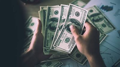  قبل وقفة عرفة.. هل تغيرت أسعار صرف الدولار بالبنوك؟