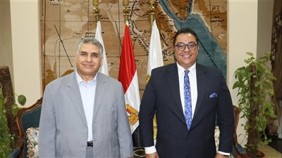 معهد إعداد القادة يبحث سبل تفعيل البروتوكول المبرم مع مركز إعداد القادة بجامعة بنها