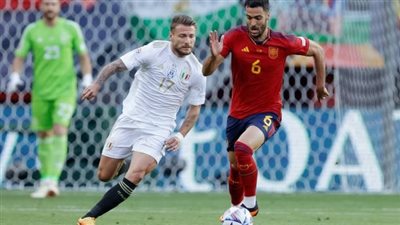  إيموبيلي يسجل التعادل لصالح إيطاليا أمام إسبانيا في نصف نهائي دوري الأمم الأوروبية