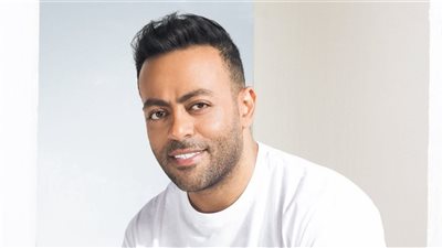 تامر عاشور: 