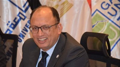 رئيس جامعة حلوان: نسعى لتطبيق منظومة الاختبارات الإلكترونية في الكليات 