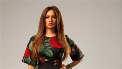 زينة تعتذر عن مشاركتها في 