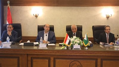 محافظ الجيزة يتابع الاستعدادات لامتحانات الثانوية العامة