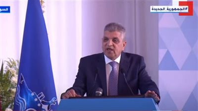 رئيس هيئة قناة السويس: وصول الحوض العائم لترسانة بورسعيد يزيد الثقة بالقناة