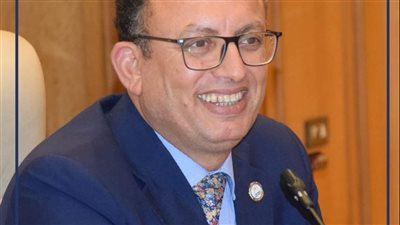 رئيس جامعة حلوان: برنامج العلاج بالفن بكلية التربية طفرة كبرى