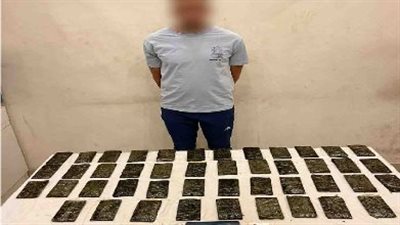 ضبط شخصين بحوزتهما كيلو حشيش فى بدر