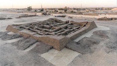 الانتهاء من ترميم وصيانة هرم الملكة 