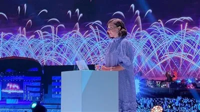 بحضور ولي العهد محمد بن سلمان ووفد سعودي رفيع المستوى فاطمة البنوي تستضيف حفل الاستقبال الرسمي بباريس لترشح الرياض لملف إكسبو 2030