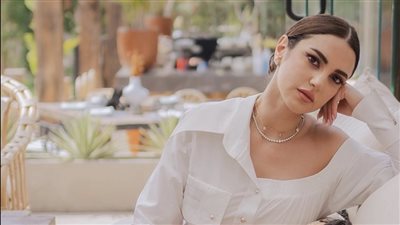 بإطلالة أنيقة.. درة تبهر جمهورها بأحدث ظهور لها