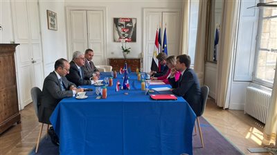 وزير التعليم العالي يلتقي بنظيرته الفرنسية لتعزيز سُبل التعاون بين الجانبين