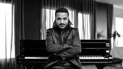 كوكبه من نجوم الطرب الشعبي والفنانين يحتفلون بعيد ميلاد إسلام شيبسي 