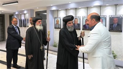 زيارة وفد الكنيسة الأرثوذكسية لمحافظ أسوان بمناسبة حلول عيد الأضحى المبارك