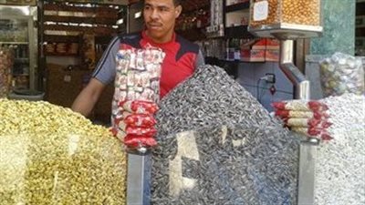 تسالي العيد.. أسعار اللب والسوداني والمكسرات