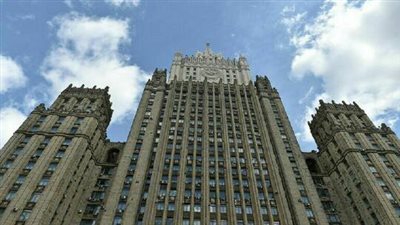 الخارجية الروسية: الغرب يحوّل الأزمة في أوكرانيا إلى عالمية