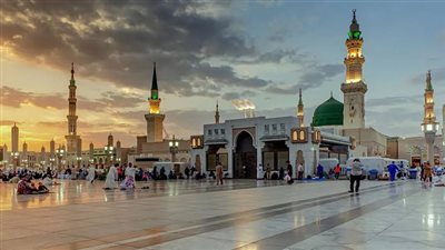 تهيئة المسجد النبوي لاستقبال جموع المصلين خلال صلاة عيد الأضحى