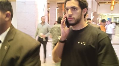 لاعبو النادي الأهلي في العرض الخاص لفيلم مستر إكس (فيديو)