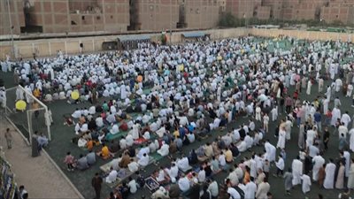 مراكز شباب الجيزة تمتلئ بالمواطنين خلال صلاة عيد الأضحى المبارك