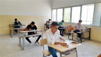 تباين أراء طلاب الثانوية العامة بالإسكندرية بشأن امتحاني الفيزياء والتاريخ 