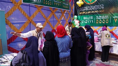 بيت الزكاة ينجح في تنفيذ 5 مبادرات لتوفير مساعدات عينية ونقدية