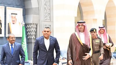 نائب رئيس جمهورية المالديف يغادر جدة