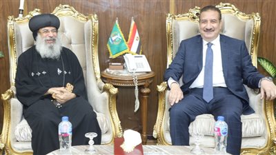  محافظ المنوفية يستقبل مطران بنها وقويسنا 