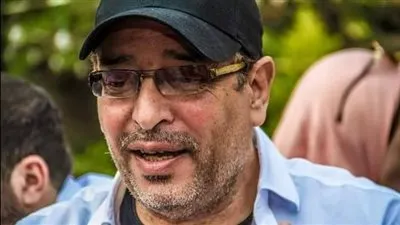 شاهد.. منى عبد الغني تنهار في البكاء على الهواء 