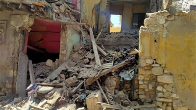 تفاصيل انهيار جزئي بعقار في حي الجمرك بالإسكندرية