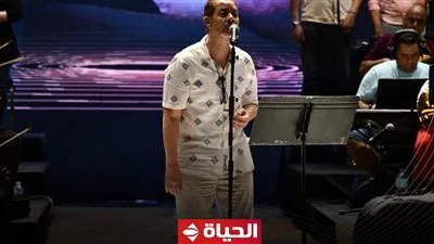 بالصور.. البروفات النهائية للفنان مدحت صالح