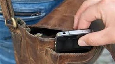 حبس متهم بسرقة الهواتف في الخليفة 