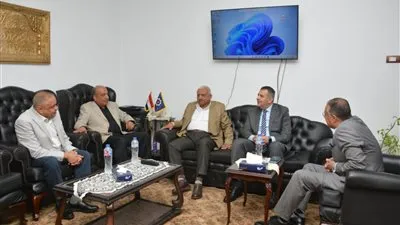 وزير قطاع الأعمال العام يتفقد مصانع النصر للأسمدة.. ويتابع مستجدات مشروع التطوير 