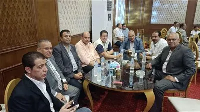 مصطفى ثابت يهنئ الدكتور خالد حسني بمناسبة حفل خطوبة نجلته (صور)