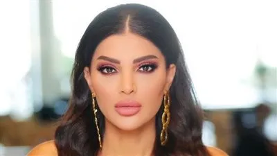 دينا حايك: إليسا لم تسأل عني بعد معرفتها بمرضي.. وهذه مواصفات فارس أحلامي