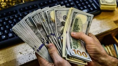 سعر الدولار اليوم الأحد 30-7-2023 في السوق السوداء.. مفاجآت العملة الخضراء مستمرة بالسوق الموازي