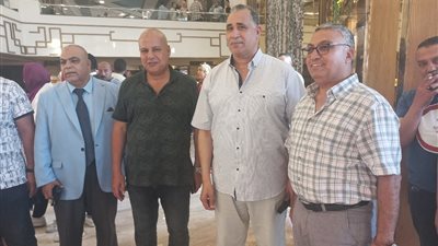 نقيب المحامين يجري جولة تفقدية لنادي جليم للوقوف على أعمال التشغيل