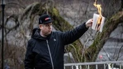 تفاصيل حرق ملحد عراقي نسخة من المصحف الشريف فى ستوكهولم 