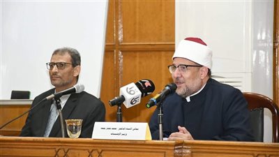  وزير الأوقاف يفتتح أولى دورات اللغة العربية المتخصصة لأئمة وواعظات الأوقاف