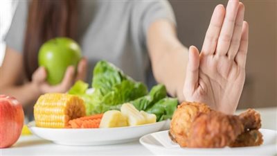 عميد القومي للتغذية تقدم نصائح للتعامل مع ارتفاع درجة الحرارة (فيديو)