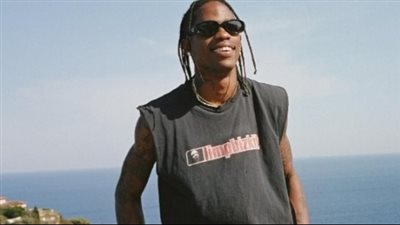 بعد إثارته الجدل.. ترافيس سكوت يعلن عن مفاجأة للجمهور 