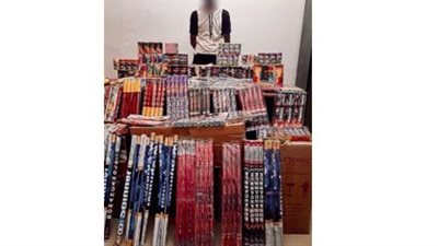 ضبط أكثر من مليون قطعة ألعاب نارية داخل مخزن بالجمالية