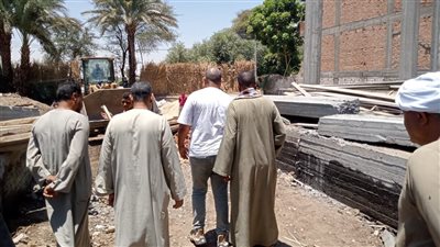 إزالة التعديات على الأراضي الزراعية والبناء المخالف في أبومناع بقنا