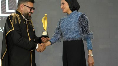 تكريم المهندسة المعمارية إسراء عزام من مجلة 