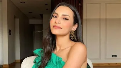 بفستان أسود يتجاوز الـ 100 ألف جنيه كارمن سليمان تتألق في أحدث ظهور لها