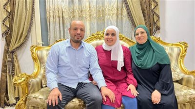 الرابعة علي الجمهورية ثانوية أزهرية..متوسط ساعات مذاكرتي 6 ساعات واتمني الالتحاق بكلية اللغات 