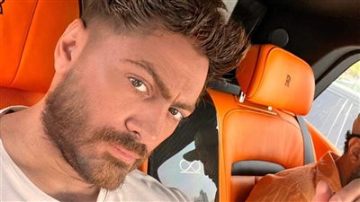 كلامها يهمنا كلنا..تامر حسني يجدد تجربة أغنية 