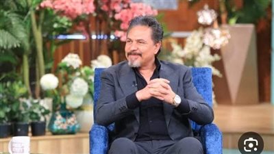 محمد رياض عن 