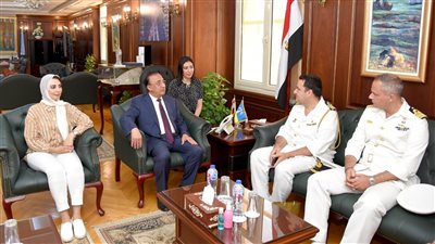 محافظ الإسكندرية يستقبل وفد من السفينة اليونانية 