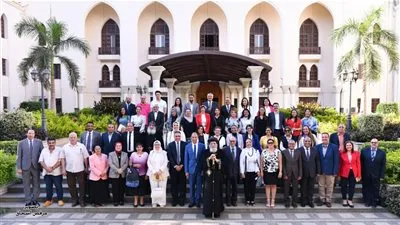 البابا تواضروس يلتقي الحاصلين على الماچستير والدكتوراة في الدراسات القبطية